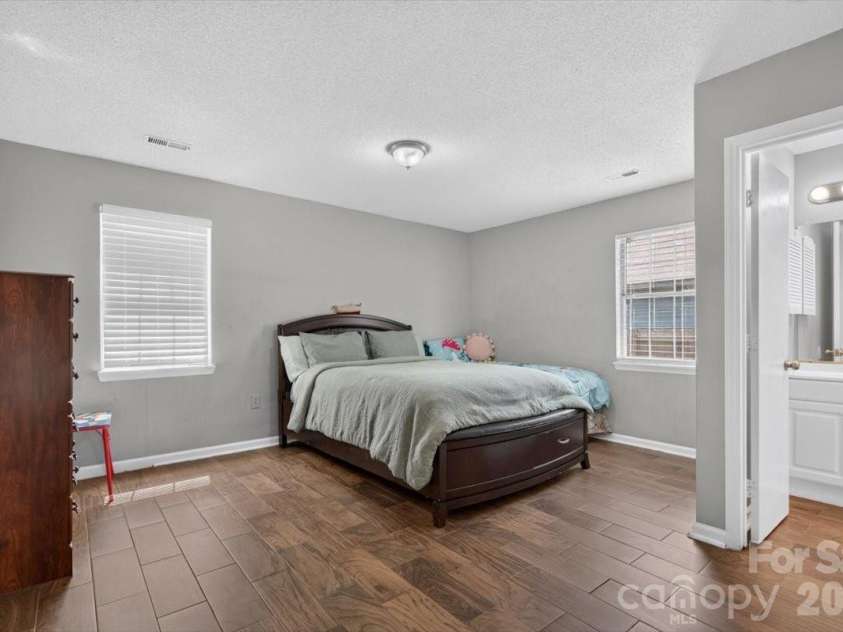 8006 Sheringham Way, Charlotte, NC 28227.  MLS# CAR4422467, YatesRealty ID 51980. 