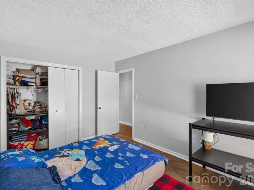 8006 Sheringham Way, Charlotte, NC 28227.  MLS# CAR4422467, YatesRealty ID 51980. 