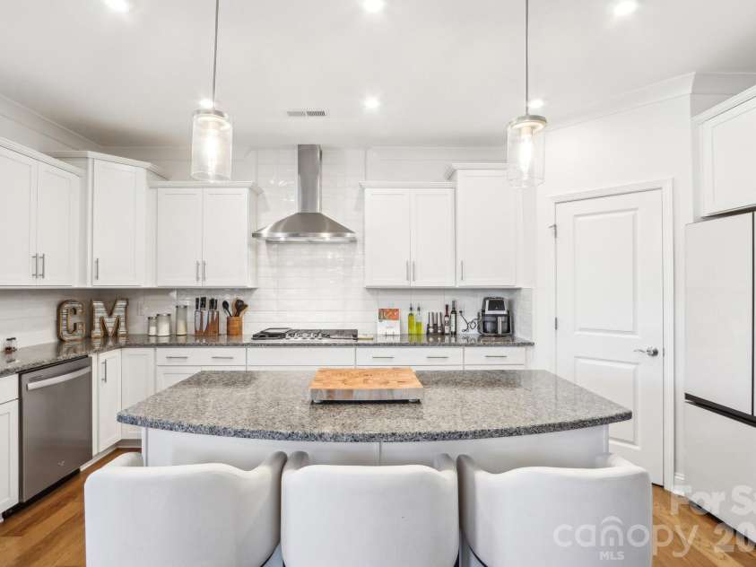 13102 Petrel Place, Charlotte, NC 28278.  MLS# CAR4422192, YatesRealty ID 51981. 