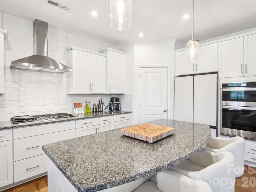 13102 Petrel Place, Charlotte, NC 28278.  MLS# CAR4422192, YatesRealty ID 51981. 
