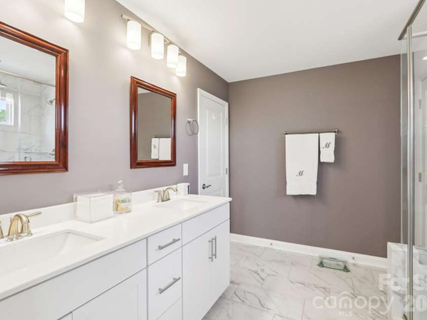 13102 Petrel Place, Charlotte, NC 28278.  MLS# CAR4422192, YatesRealty ID 51981. 