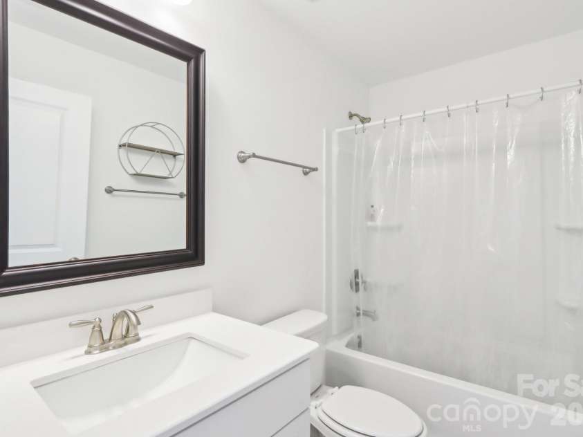 13102 Petrel Place, Charlotte, NC 28278.  MLS# CAR4422192, YatesRealty ID 51981. 