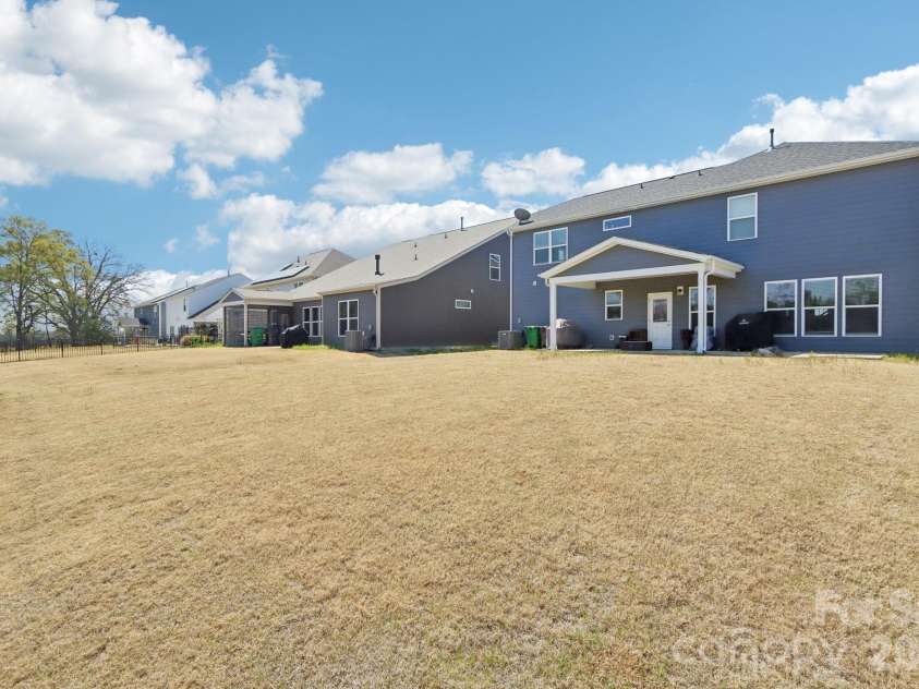 13102 Petrel Place, Charlotte, NC 28278.  MLS# CAR4422192, YatesRealty ID 51981. 