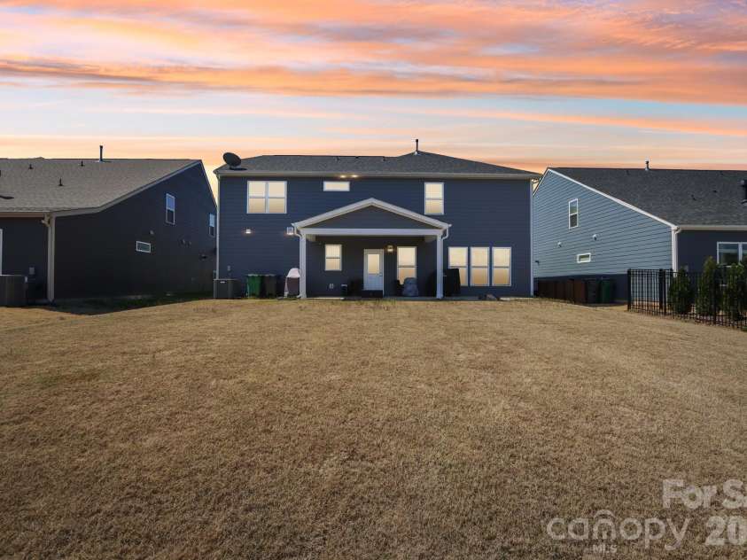 13102 Petrel Place, Charlotte, NC 28278.  MLS# CAR4422192, YatesRealty ID 51981. 