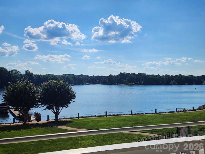 1332 Torrence Circle, Davidson, NC 28036.  MLS# CAR4422465, YatesRealty ID 51983. Enjoy the views of Lake Norman from your deck!