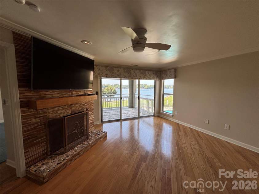 1332 Torrence Circle, Davidson, NC 28036.  MLS# CAR4422465, YatesRealty ID 51983. You can see the lake from your Kitchen!