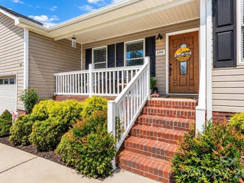 3209 Timothy Lane, Lincolnton, NC 28092.  MLS# CAR4424486, YatesRealty ID 51985. 
