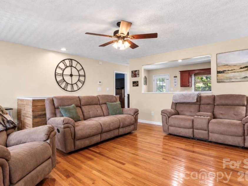 3209 Timothy Lane, Lincolnton, NC 28092.  MLS# CAR4424486, YatesRealty ID 51985. 