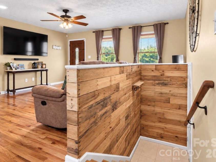 3209 Timothy Lane, Lincolnton, NC 28092.  MLS# CAR4424486, YatesRealty ID 51985. 
