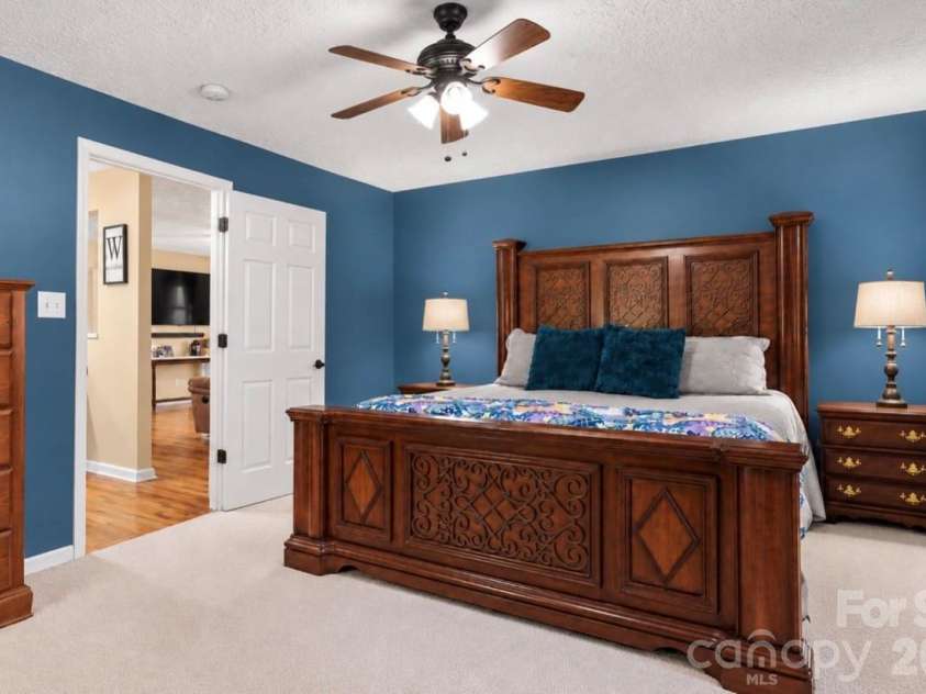3209 Timothy Lane, Lincolnton, NC 28092.  MLS# CAR4424486, YatesRealty ID 51985. 