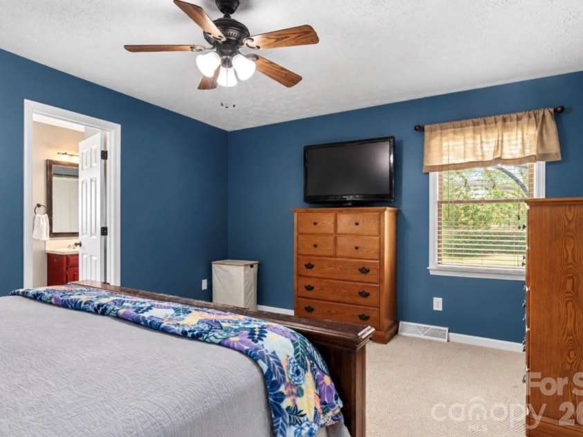 3209 Timothy Lane, Lincolnton, NC 28092.  MLS# CAR4424486, YatesRealty ID 51985. 