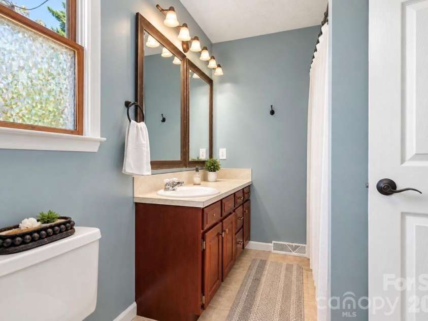 3209 Timothy Lane, Lincolnton, NC 28092.  MLS# CAR4424486, YatesRealty ID 51985. 