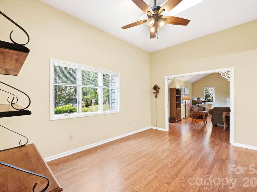 310 Robertson Street, Burnsville, NC 28714.  MLS# CAR4424794, YatesRealty ID 51987. 