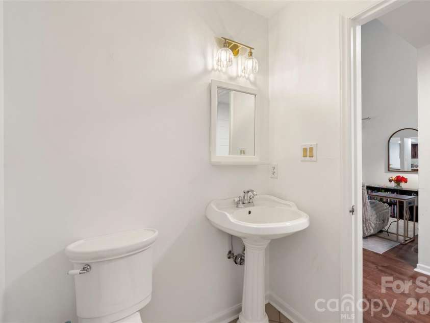 11121 Sevilla Court, Charlotte, NC 28226.  MLS# CAR4329705, YatesRealty ID 5199. 