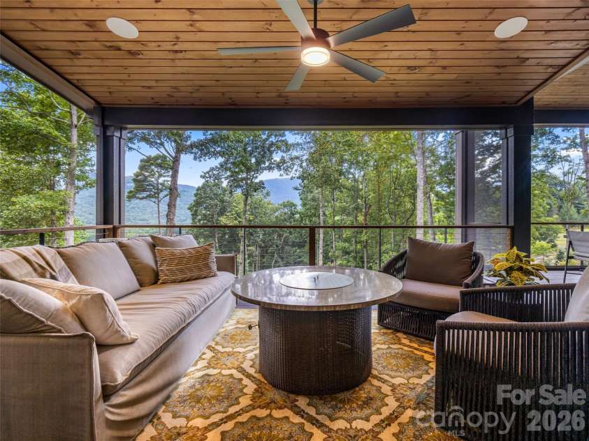 16 Smokey Ridge Trail, Arden, NC 28704.  MLS# CAR4423322, YatesRealty ID 51994. 