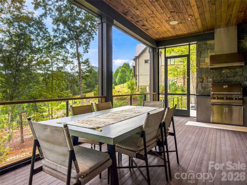 16 Smokey Ridge Trail, Arden, NC 28704.  MLS# CAR4423322, YatesRealty ID 51994. 