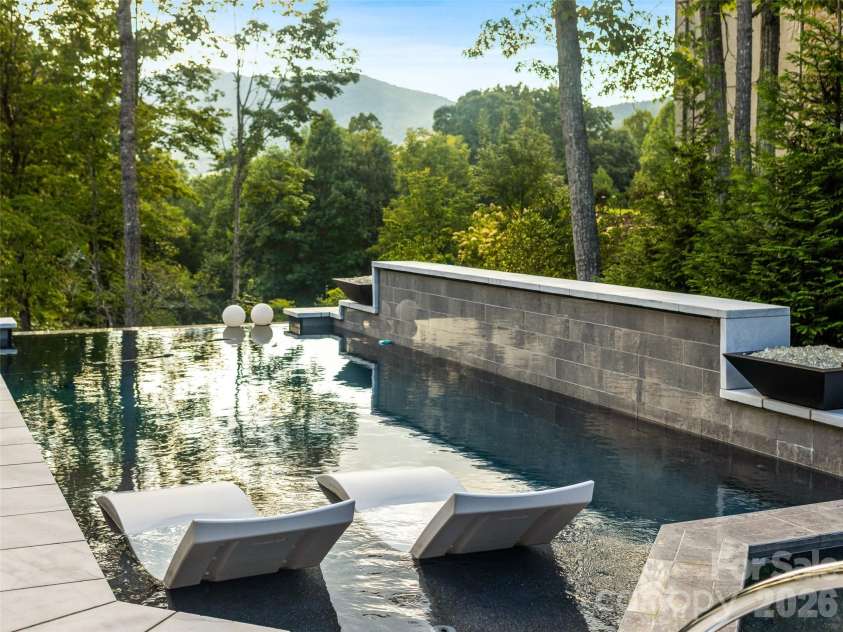 16 Smokey Ridge Trail, Arden, NC 28704.  MLS# CAR4423322, YatesRealty ID 51994. 