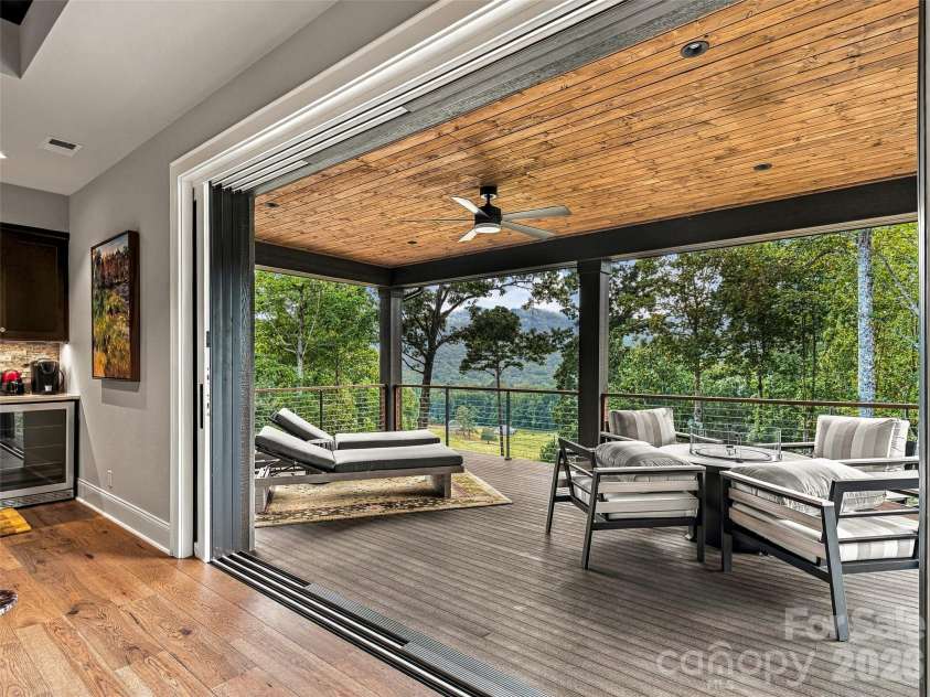16 Smokey Ridge Trail, Arden, NC 28704.  MLS# CAR4423322, YatesRealty ID 51994. 