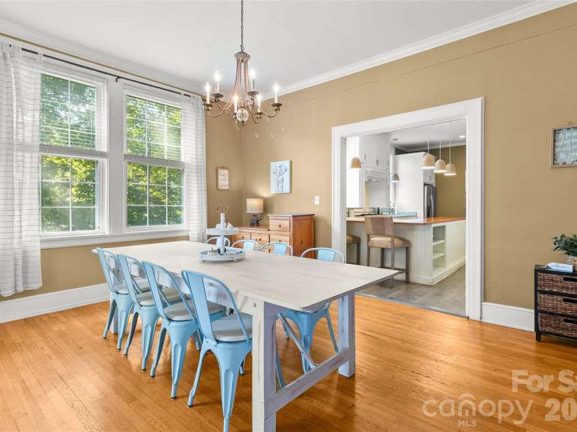 2510 Shelton Avenue, Statesville, NC 28677.  MLS# CAR4424751, YatesRealty ID 51995. Dining room