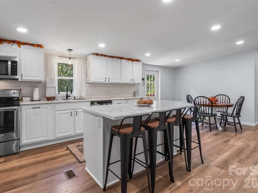 2495 Piney Road, Morganton, NC 28655.  MLS# CAR4426531, YatesRealty ID 51996. 