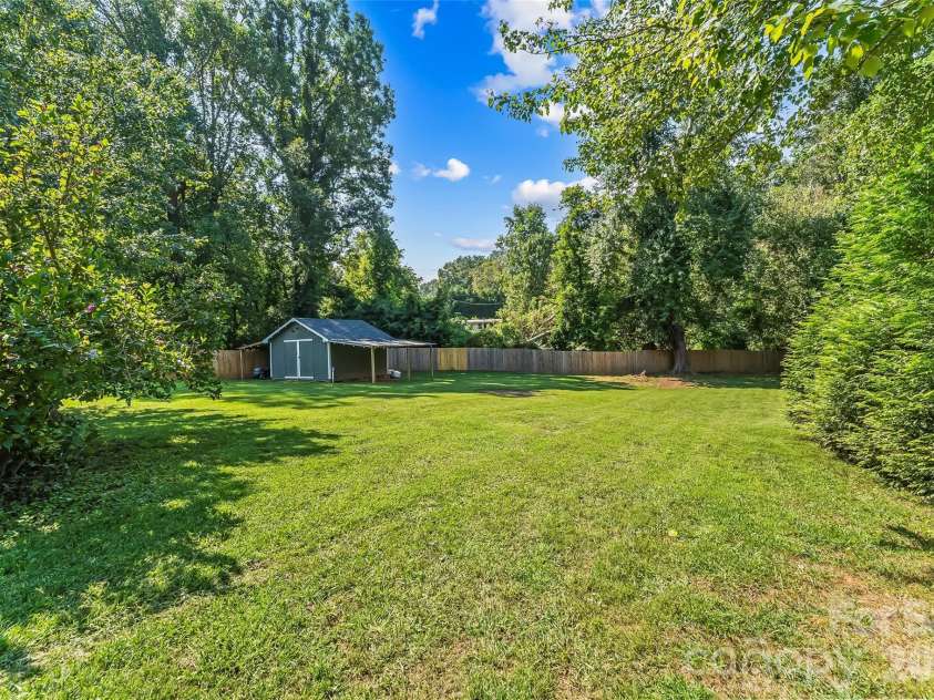 2495 Piney Road, Morganton, NC 28655.  MLS# CAR4426531, YatesRealty ID 51996. 
