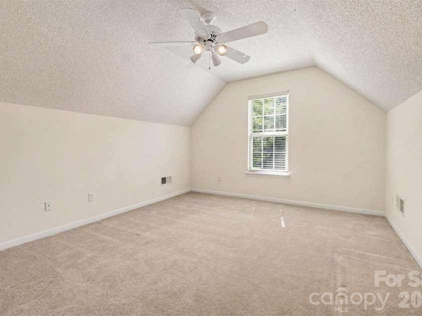 3618 Sipes Lane, Charlotte, NC 28269.  MLS# CAR4426063, YatesRealty ID 51998. 