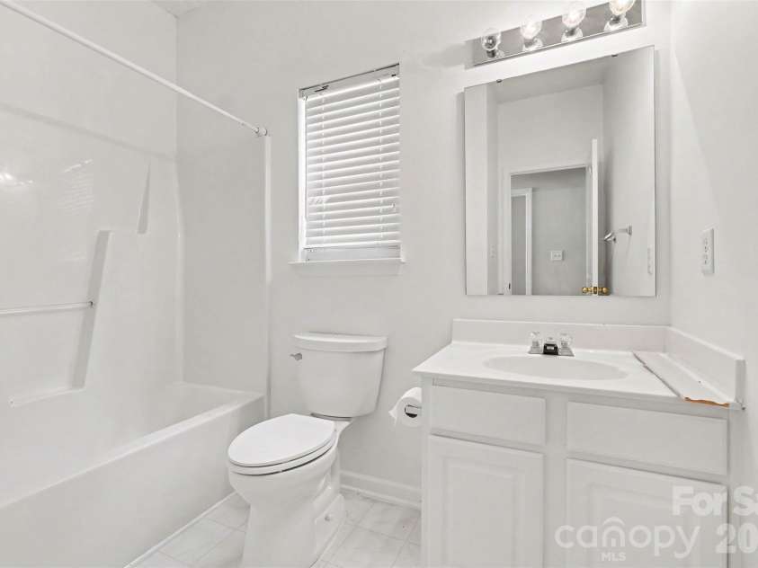 3618 Sipes Lane, Charlotte, NC 28269.  MLS# CAR4426063, YatesRealty ID 51998. 