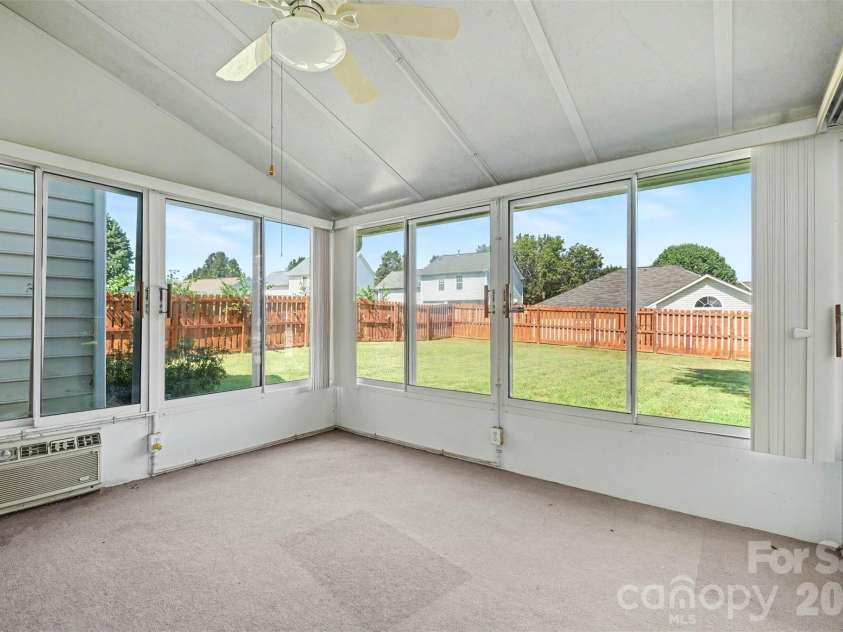 3618 Sipes Lane, Charlotte, NC 28269.  MLS# CAR4426063, YatesRealty ID 51998. 