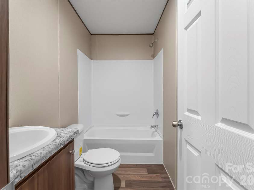 162 Ada Way, Hendersonville, NC 28791.  MLS# CAR4424776, YatesRealty ID 51999. 