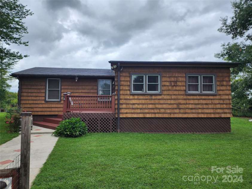 2322 Gabriels Creek Road, Mars Hill, NC 28754.  MLS# CAR4067001, YatesRealty ID 52. 