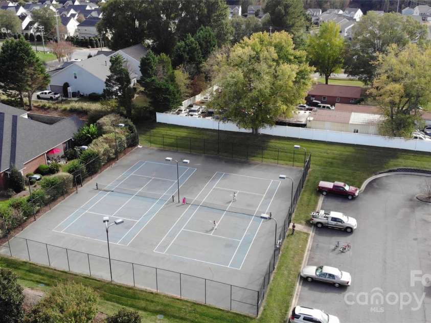 118 Margo Lane, Statesville, NC 28677.  MLS# CAR4316094, YatesRealty ID 520. Tennis Courts please see remarks for details