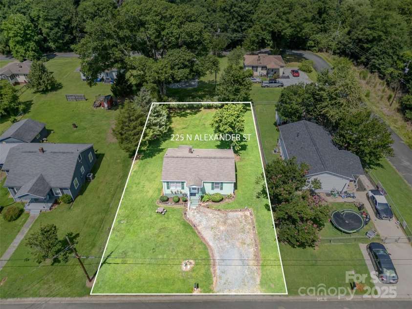 422 Wilson Street, Mount Holly, NC 28120.  MLS# CAR4272159, YatesRealty ID 520. 