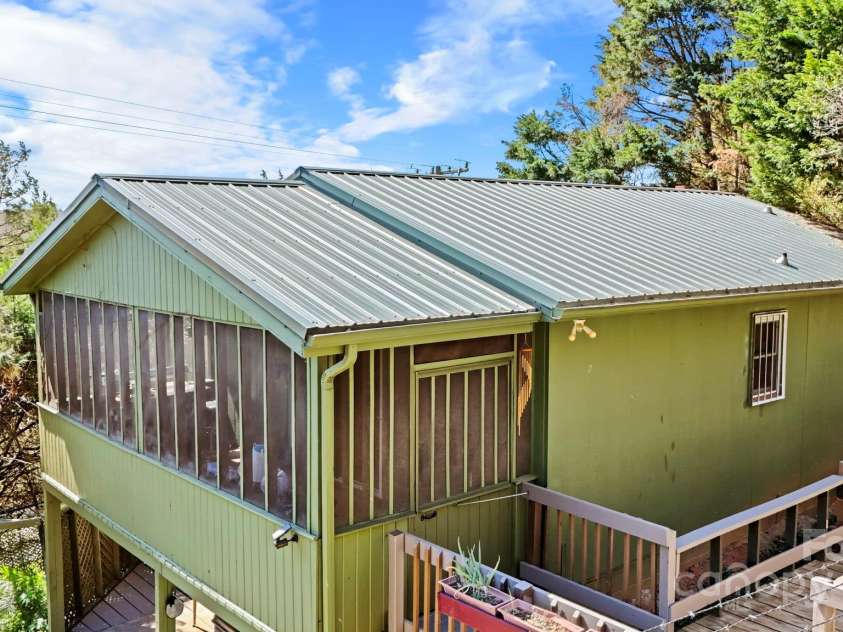 2872 Old Morganton Road, Lenoir, NC 28645.  MLS# CAR4240263, YatesRealty ID 5200. 