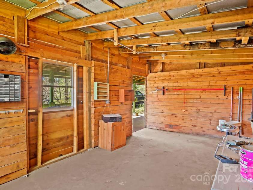 2872 Old Morganton Road, Lenoir, NC 28645.  MLS# CAR4240263, YatesRealty ID 5200. Workshop