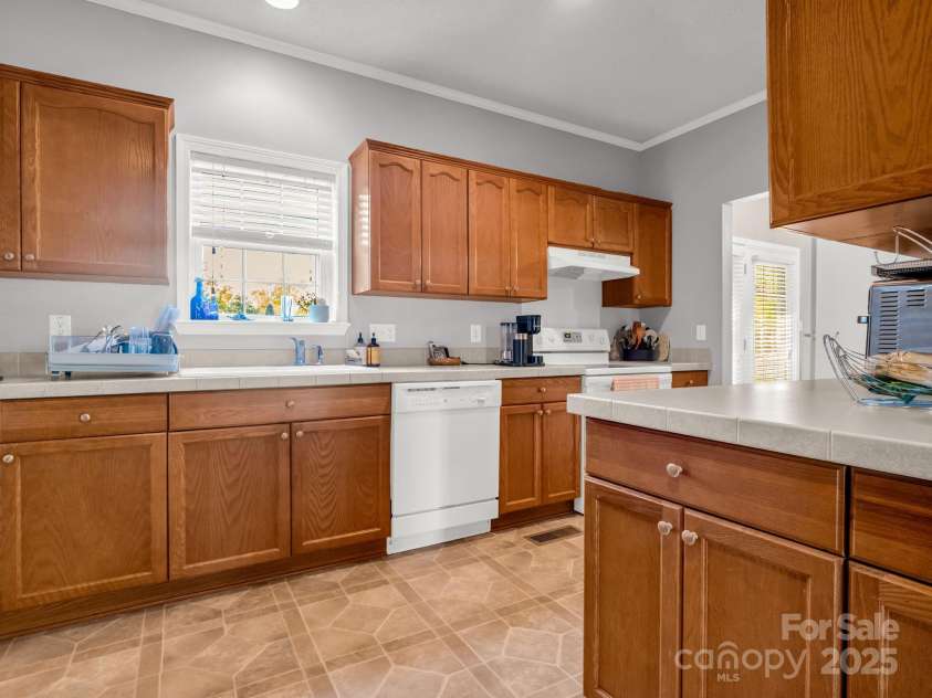 435 Brooks Road Extension, Bostic, NC 28018.  MLS# CAR4313655, YatesRealty ID 5200. 