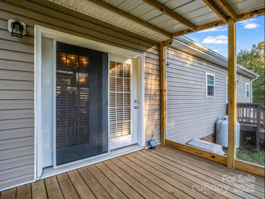 435 Brooks Road Extension, Bostic, NC 28018.  MLS# CAR4313655, YatesRealty ID 5200. 