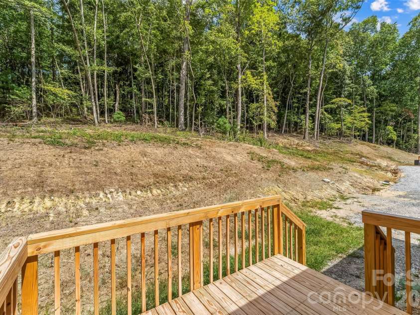 179 Ada Way, Hendersonville, NC 28791.  MLS# CAR4424825, YatesRealty ID 52000. 
