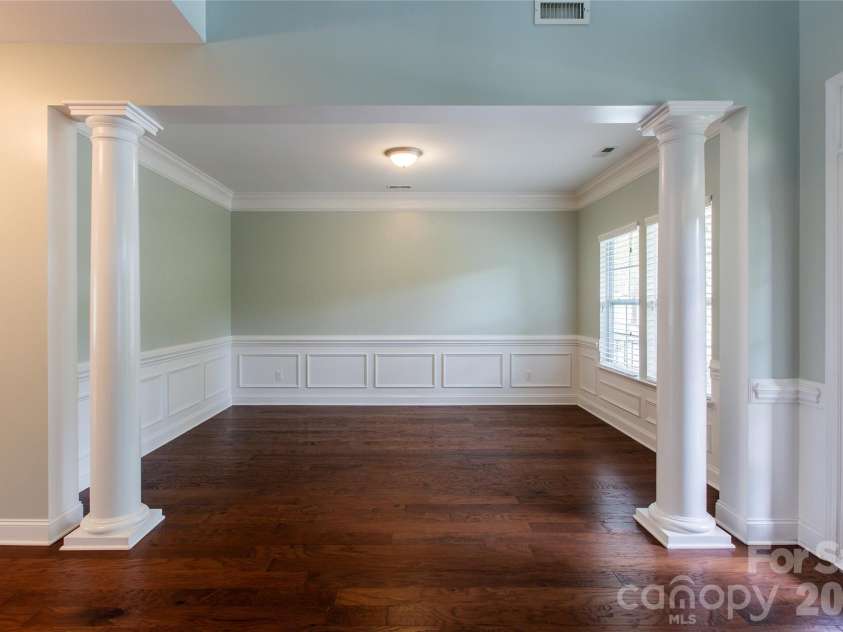 404 Waterlynn Road, Mooresville, NC 28115.  MLS# CAR4405516, YatesRealty ID 52001. 