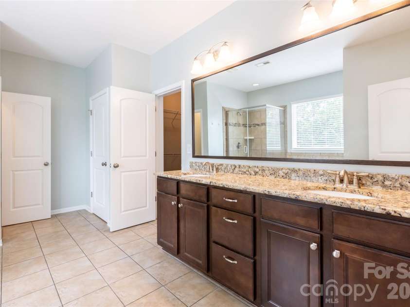 404 Waterlynn Road, Mooresville, NC 28115.  MLS# CAR4405516, YatesRealty ID 52001. 