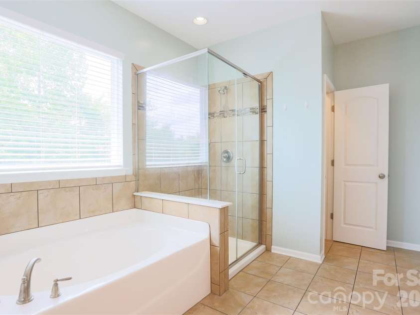 404 Waterlynn Road, Mooresville, NC 28115.  MLS# CAR4405516, YatesRealty ID 52001. 