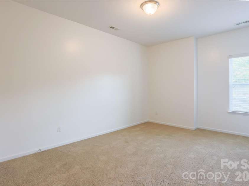 404 Waterlynn Road, Mooresville, NC 28115.  MLS# CAR4405516, YatesRealty ID 52001. 