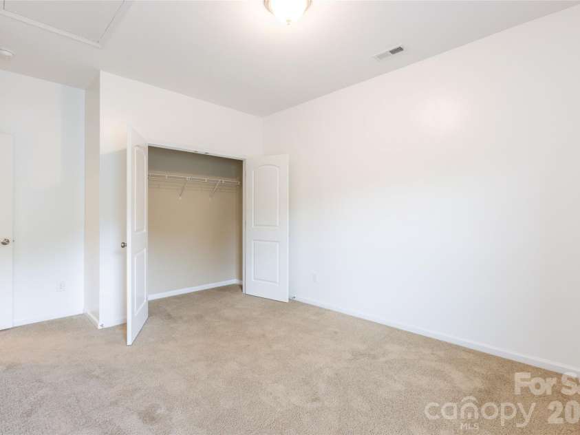 404 Waterlynn Road, Mooresville, NC 28115.  MLS# CAR4405516, YatesRealty ID 52001. 