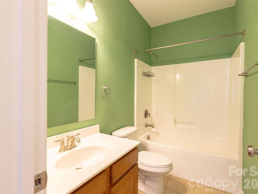 404 Waterlynn Road, Mooresville, NC 28115.  MLS# CAR4405516, YatesRealty ID 52001. 