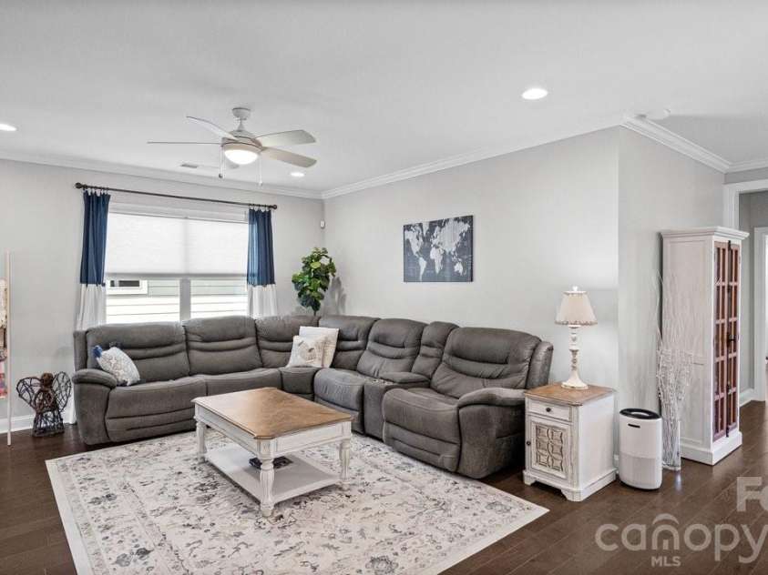 6249 Raven Rock Drive, Denver, NC 28037.  MLS# CAR4424337, YatesRealty ID 52002. 