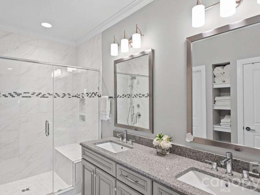 6249 Raven Rock Drive, Denver, NC 28037.  MLS# CAR4424337, YatesRealty ID 52002. 