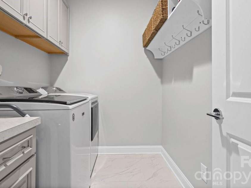 6249 Raven Rock Drive, Denver, NC 28037.  MLS# CAR4424337, YatesRealty ID 52002. 