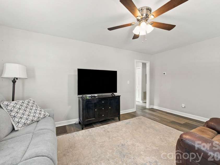 208 Faile Street, Fort Mill, SC 29715.  MLS# CAR4424368, YatesRealty ID 52003. 