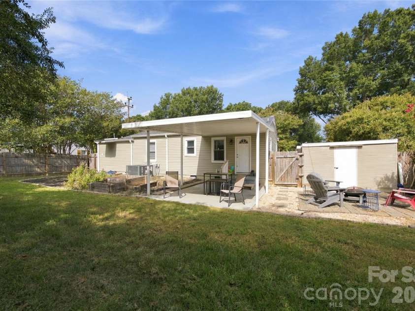208 Faile Street, Fort Mill, SC 29715.  MLS# CAR4424368, YatesRealty ID 52003. 