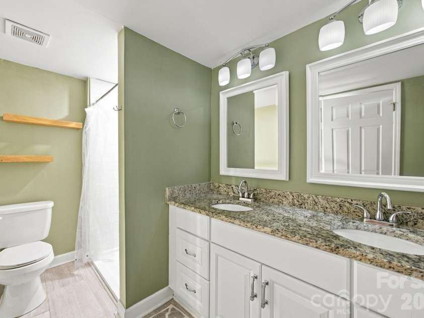 208 Faile Street, Fort Mill, SC 29715.  MLS# CAR4424368, YatesRealty ID 52003. Primary Bathroom with double vanity
