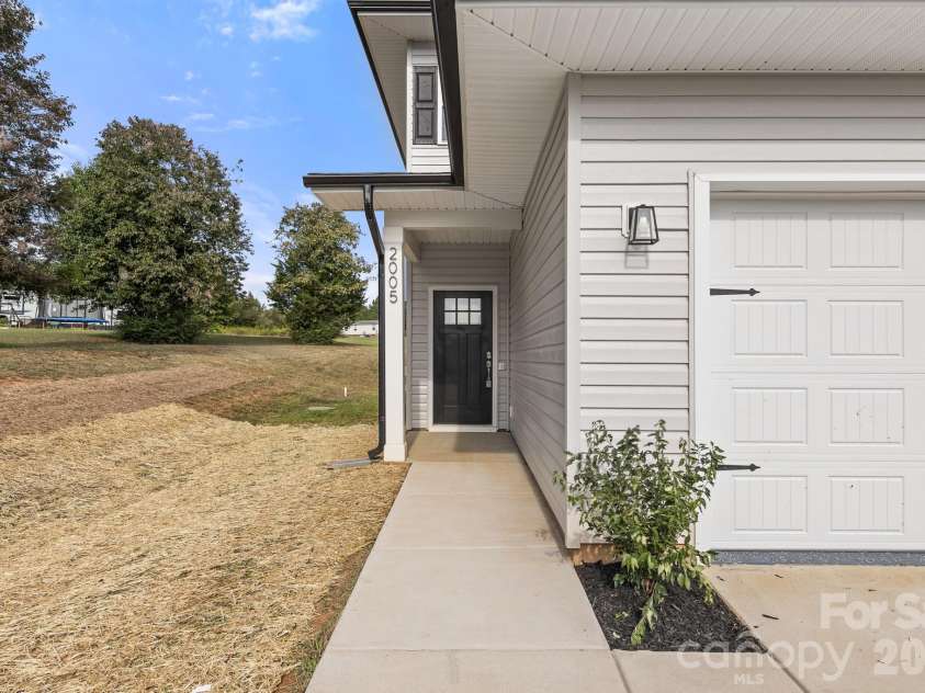 2005 Germany Drive, Dallas, NC 28034.  MLS# CAR4425875, YatesRealty ID 52006. 